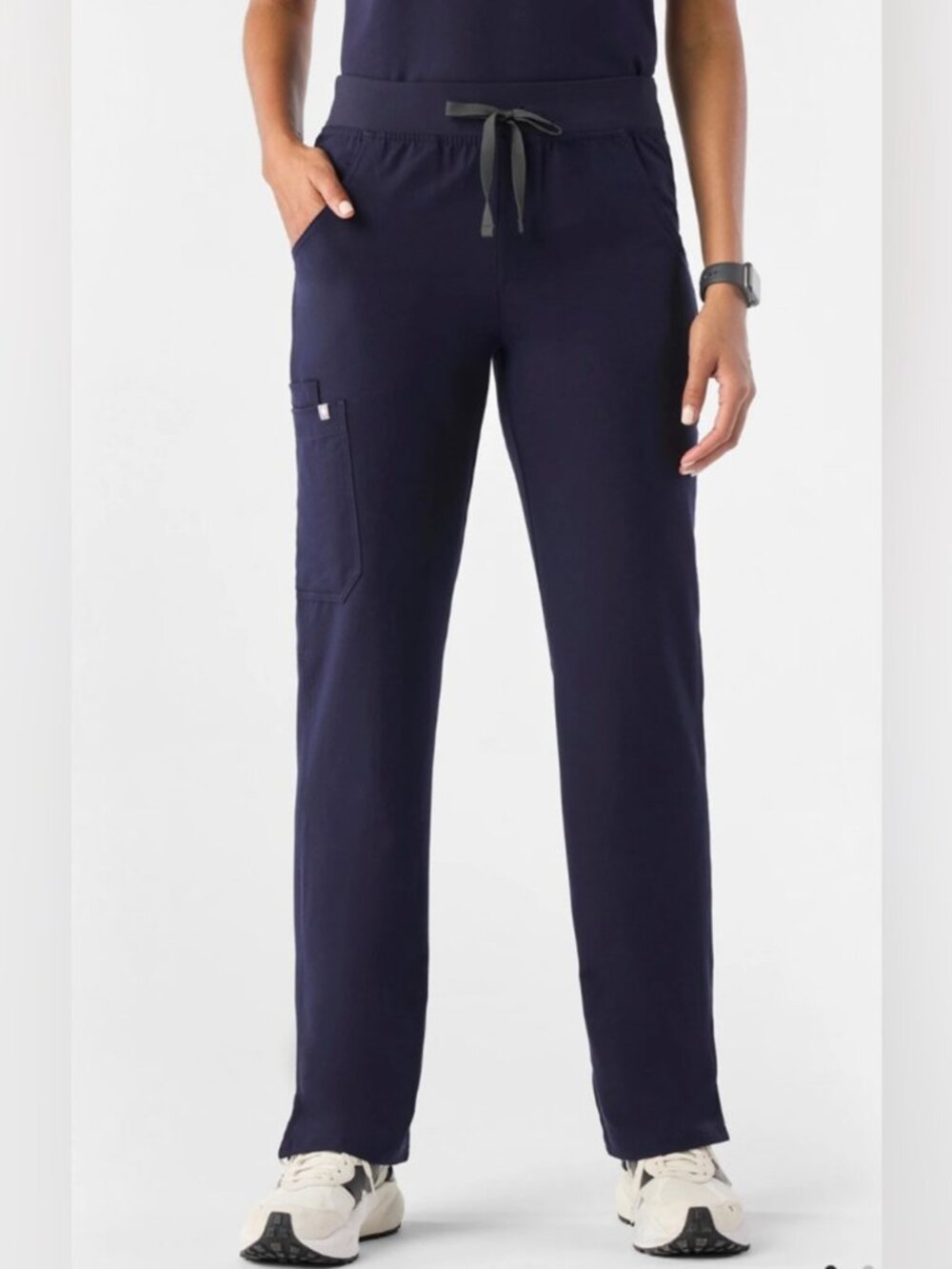 FIGS Women's EUC HW “Kade” High Waisted Cargo Scrub Pants Navy | Size XXS
